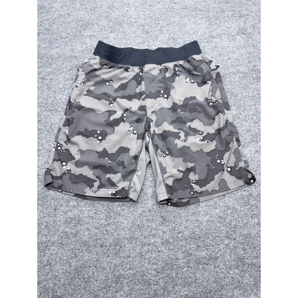 Fabletics Mens Grey Camo Athletic Training Shorts Elastic Waist Zip Pockets M